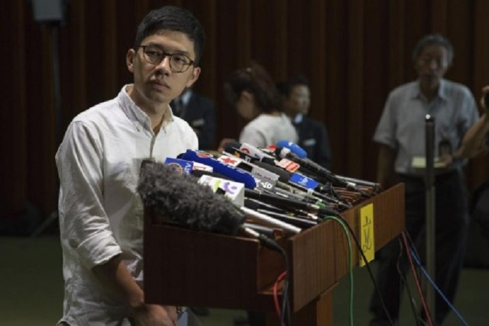 Wong pide al gobierno de Hong Kong que diga si es buscado en el extranjero